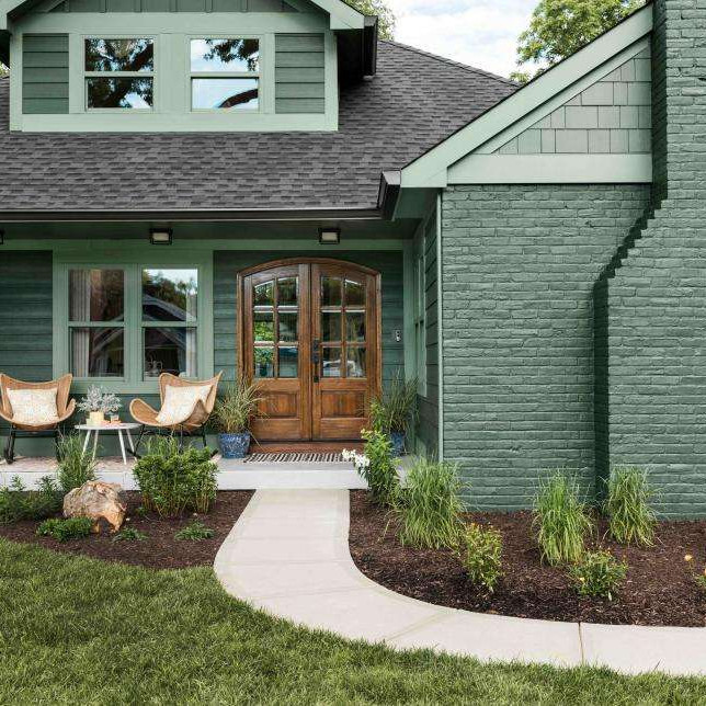 Color Enhanced Hardwood Bark - Greendell Landscape Solutions